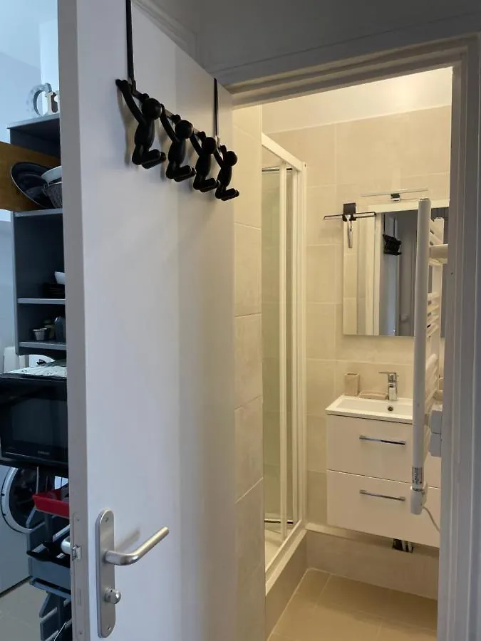 Top Apartement Cosy Ternes باريس 0*,  فرنسا